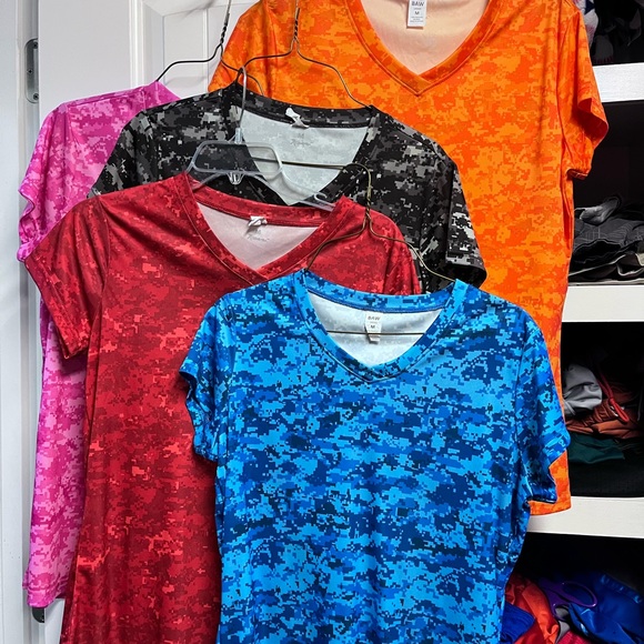 Ladies Bundle Dri-Fit Shirts - Picture 4 of 5